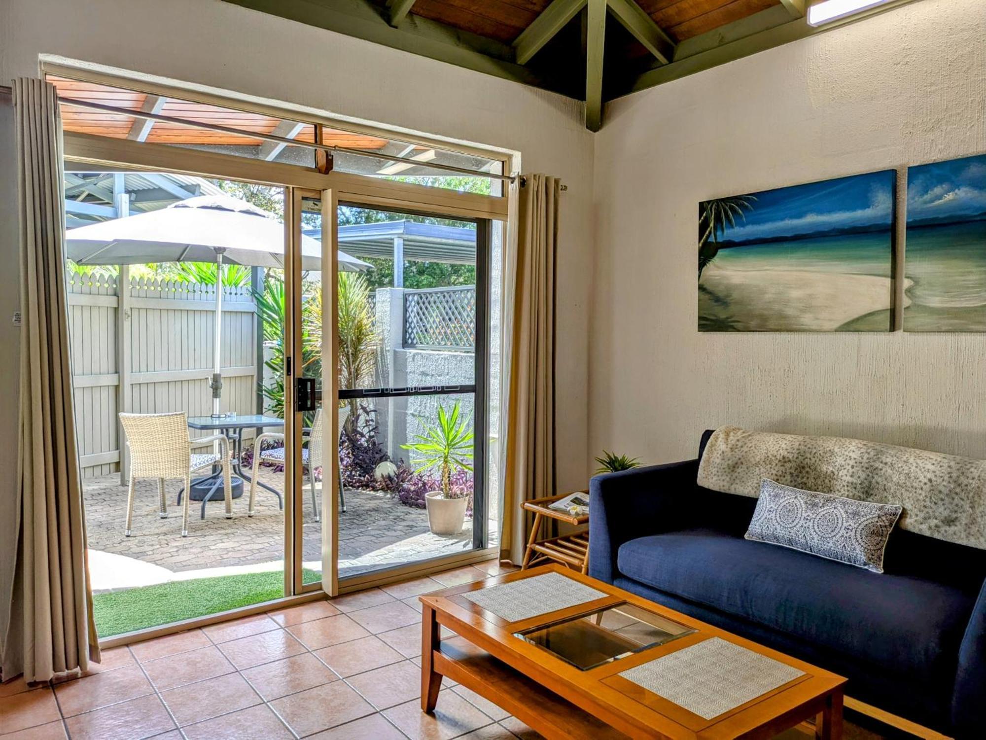 Beachside Cottage - A Private Peaceful Hidden Gem 50M To Beach Nelly Bay Bagian luar foto