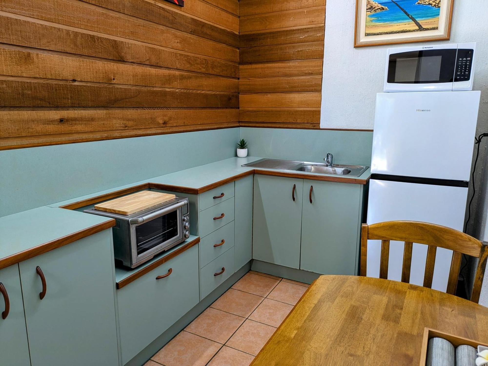 Beachside Cottage - A Private Peaceful Hidden Gem 50M To Beach Nelly Bay Bagian luar foto
