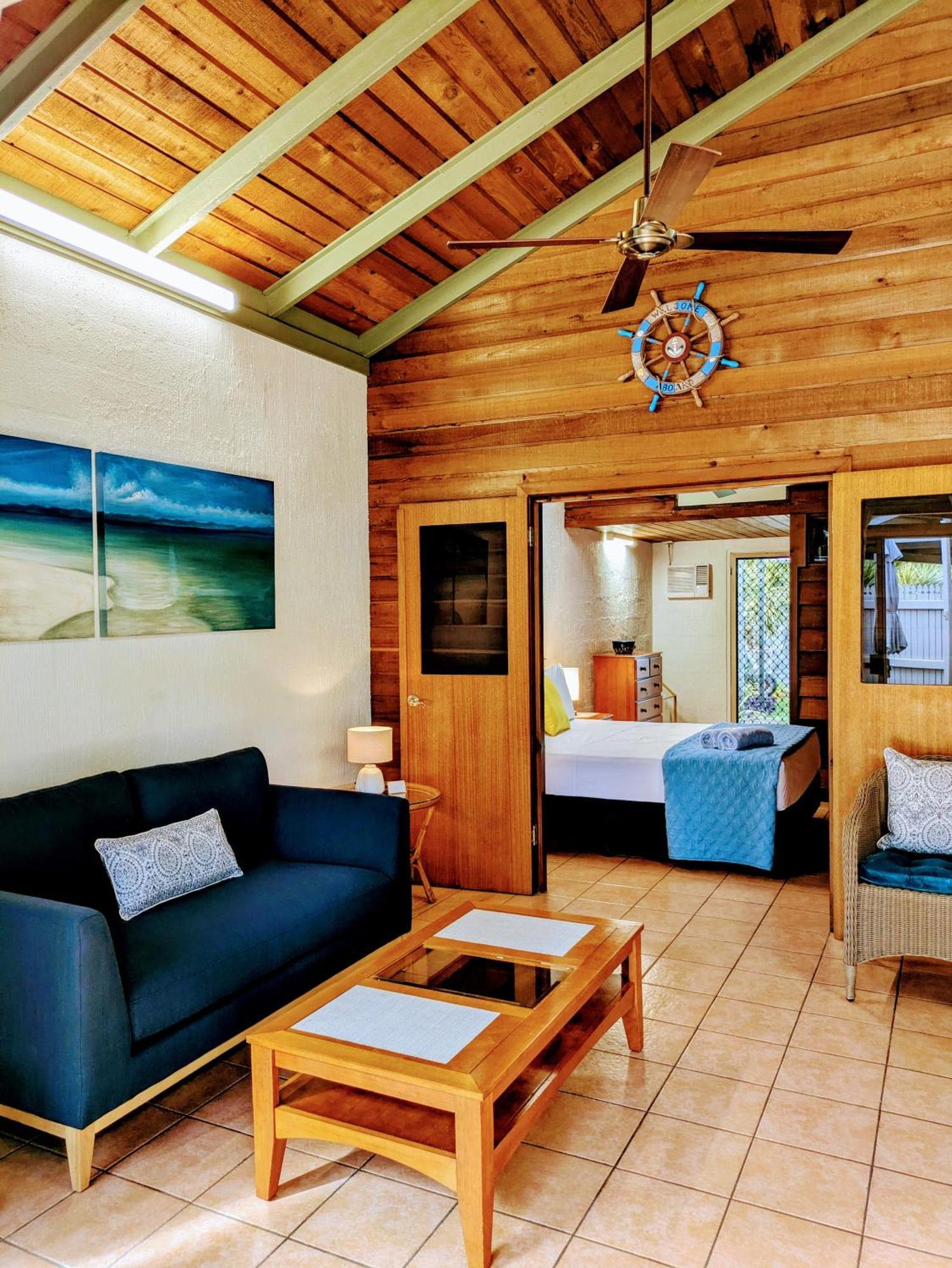 Beachside Cottage - A Private Peaceful Hidden Gem 50M To Beach Nelly Bay Bagian luar foto